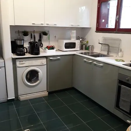 בית נופש House With Beautiful Garden And Swimming Pool *