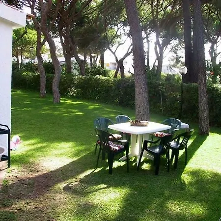 Holiday home House With Beautiful Garden And Swimming Pool *