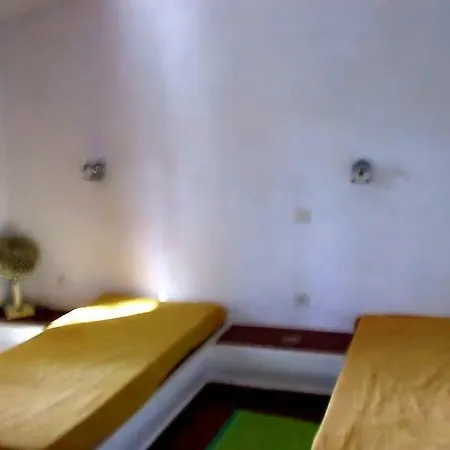 House With Beautiful Garden And Swimming Pool Vakantiehuis *