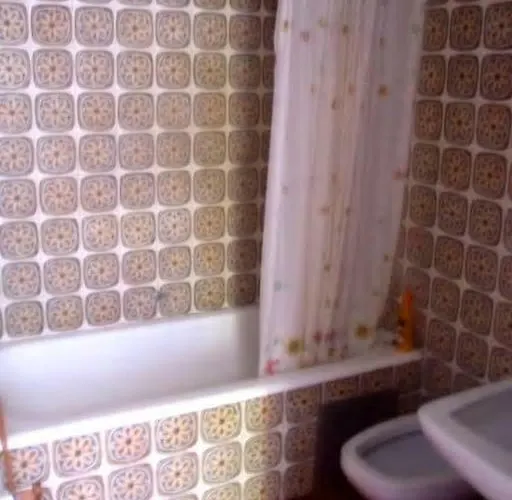 House With Beautiful Garden And Swimming Pool Дом отдыха *