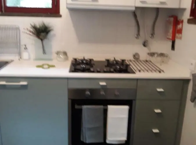 Дом отдыха House With Beautiful Garden And Swimming Pool *