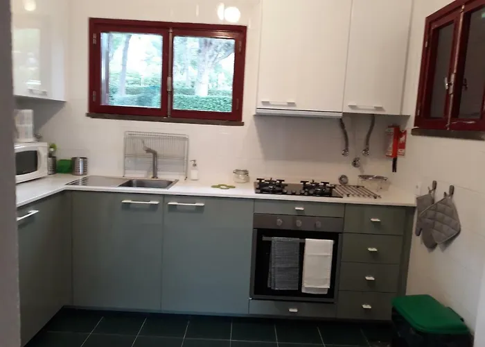 Semesterbostad House With Beautiful Garden And Swimming Pool